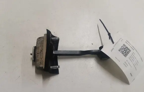 Ford Focus C-MAX Front door check strap stopper R23500AG D06289