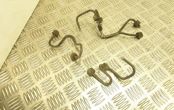 Renault Megane II Fuel line pipe