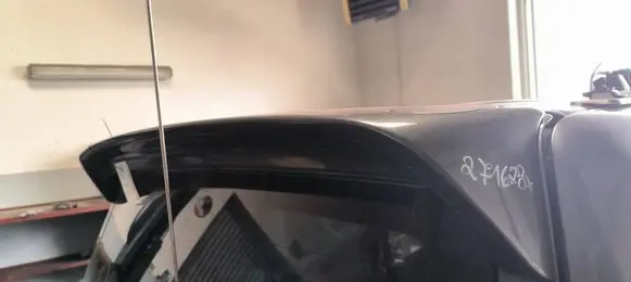 Mitsubishi Pajero Rear window tailgate spoiler