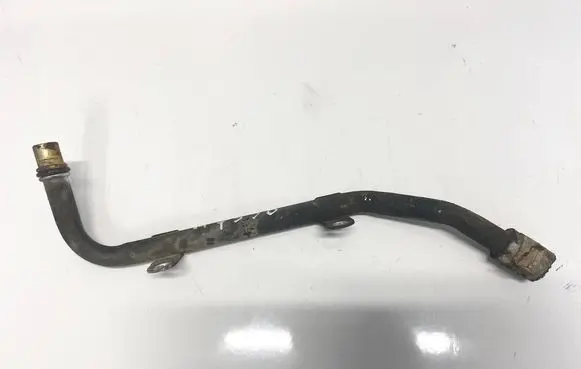 Toyota RAV 4 (XA30) Engine coolant pipe/hose