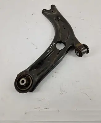 Volkswagen PASSAT B8 Front lower control arm/wishbone 3Q0407153B
