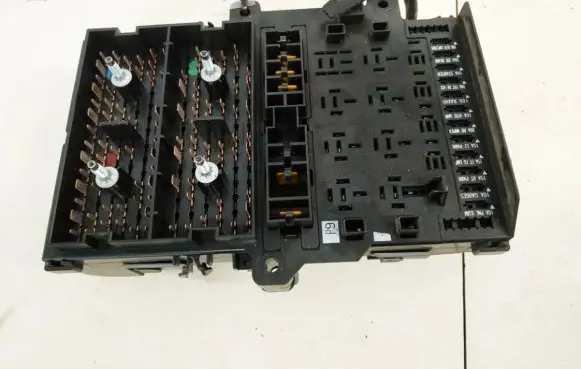 Chrysler Voyager Comfort/convenience module 04686502ae p04686502ae