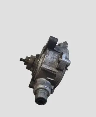 Volvo V50 Vacuum pump 30731825