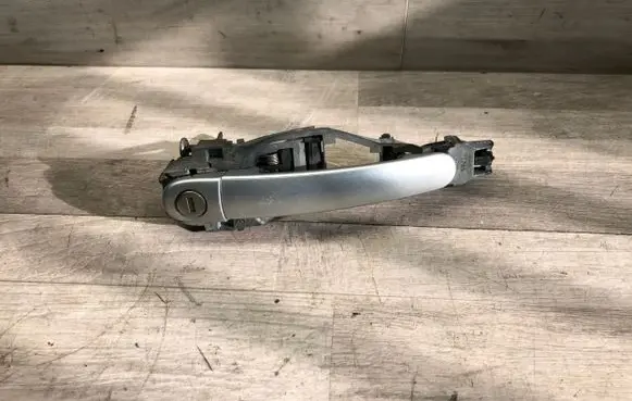 Seat Ibiza III (6L) Front door exterior handle 6Q0837885A 604839