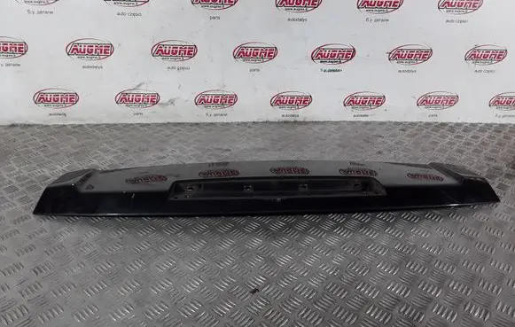 Tailgate/trunk spoiler