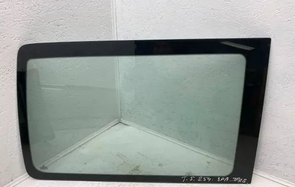 Volkswagen Transporter - Caravelle T5 Rear side window 7H1845332M