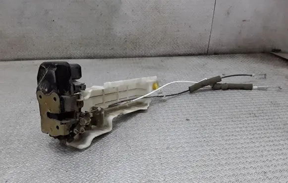 Chrysler Pacifica Rear door lock