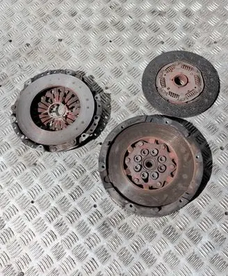 BMW X3 E83 Clutch set kit 21217533924 7533924 7535593