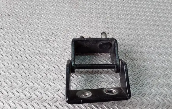Opel Antara Tailgate/trunk/boot hinge