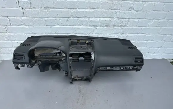 Subaru XV I Dashboard TG10B02004 WKA0RL00346