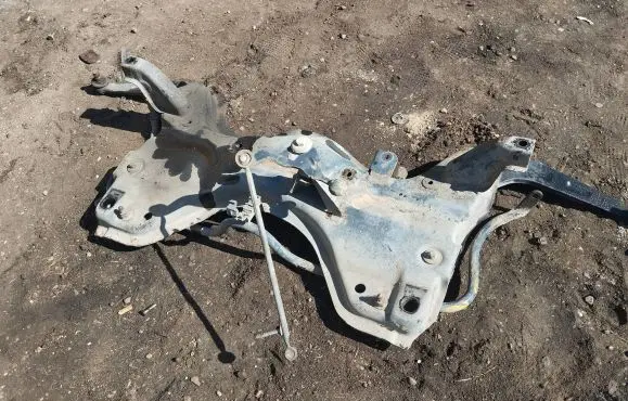 Peugeot 206 Front subframe