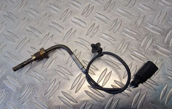 Audi A6 S6 C6 4F Exhaust gas temperature sensor 059906088A