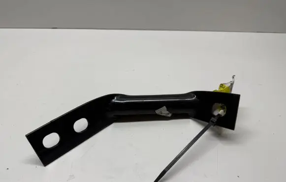 GMC Sierra IV Front bumper mounting bracket 23388665