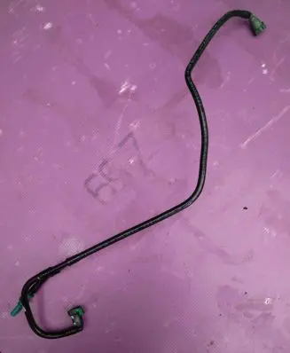 Peugeot Expert Fuel main line pipe