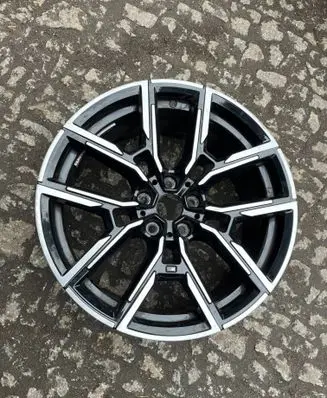 BMW i4 R19 alloy rim 5A504D7