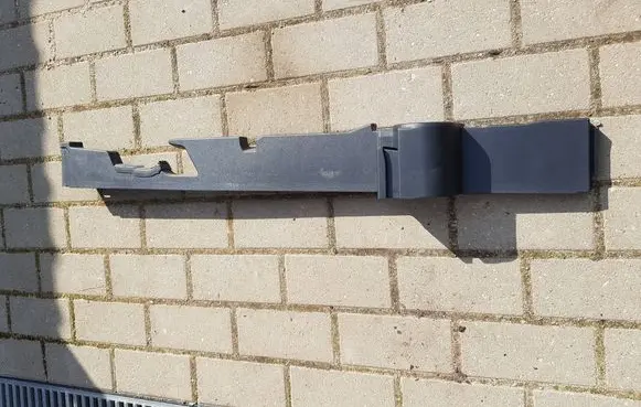 Volkswagen Golf VII Other trunk/boot trim element 5G9864511E 5G9864511C