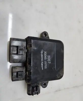 Mazda MPV Fan control module 1G06019700