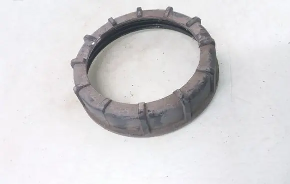 Seat Alhambra (Mk1) In tank fuel pump screw locking ring/nut 321201375A