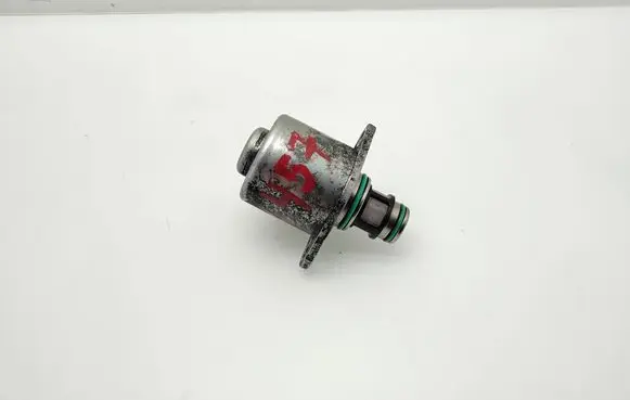 Mercedes-Benz Sprinter W906 Fuel pressure regulator 28233374 42678315
