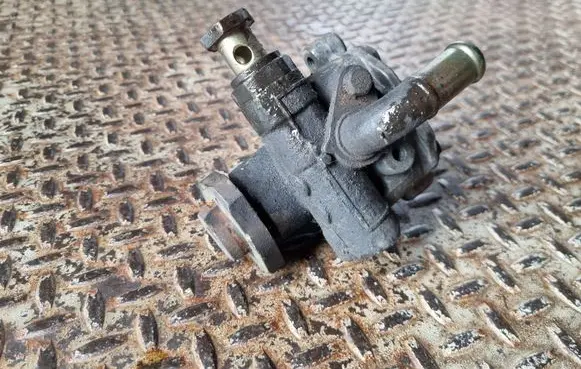 Ford Galaxy Power steering pump 98VW3A674AA