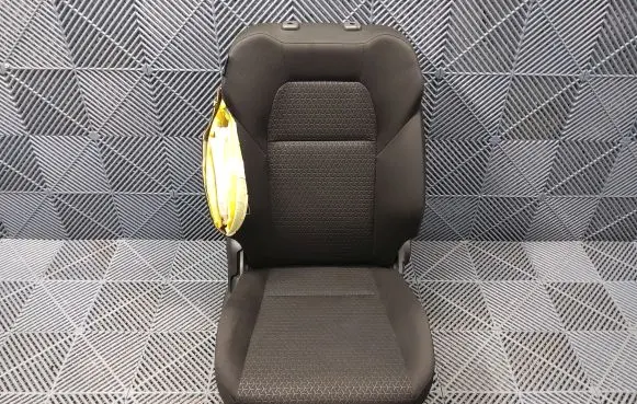 Suzuki Swift III Front passenger seat 8510152R40CR6 8510152R40 8530152RD0CR6