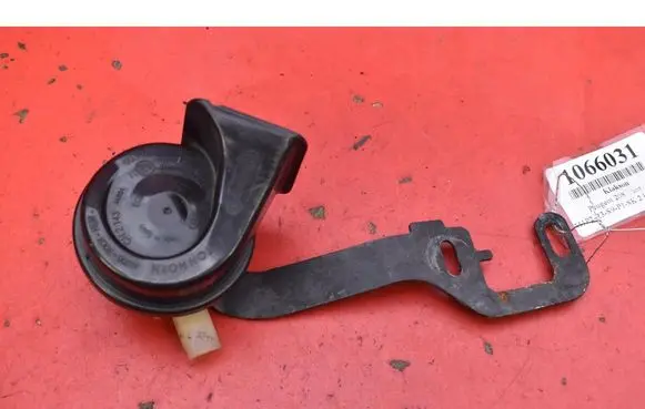 Peugeot 208 I Horn signal 9673824080