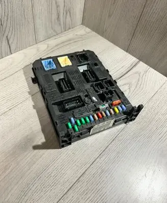 Citroen C5 Comfort/convenience module 966405908001 00040408 BSI04EVK