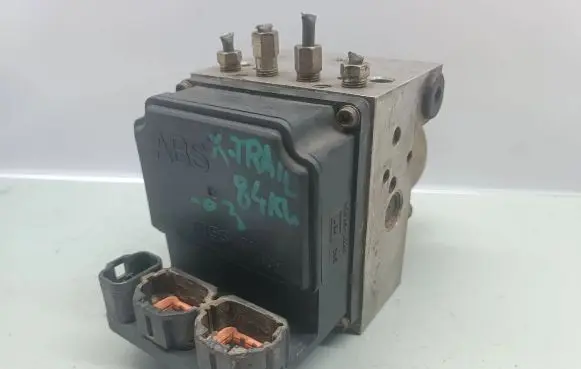 Nissan X-Trail T30 ABS Pump 47600AR005 2423E0041