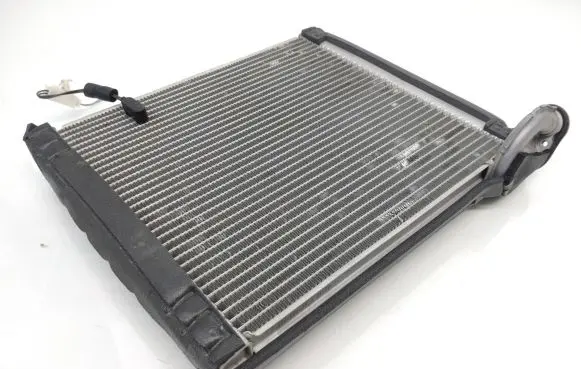Toyota Auris E180 Air conditioning (A/C) radiator (interior) 07rr14b3395