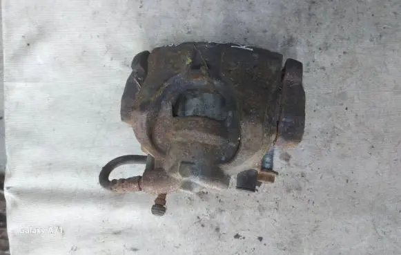 Ford Galaxy Front brake caliper