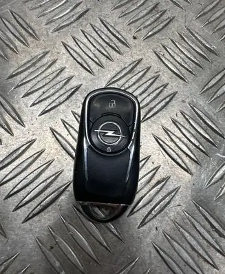 Opel Insignia B Ignition key/card ZDC13