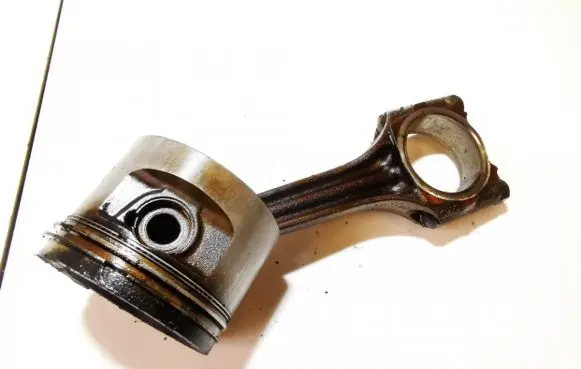 Volkswagen Transporter - Caravelle T4 Piston with connecting rod 048