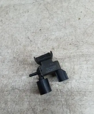 Toyota Corolla Verso E121 Valve vacuum 9091012232 3522