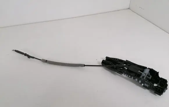 Rear door exterior handle/bracket