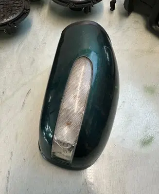Mercedes-Benz C W203 Front door electric wing mirror 3223