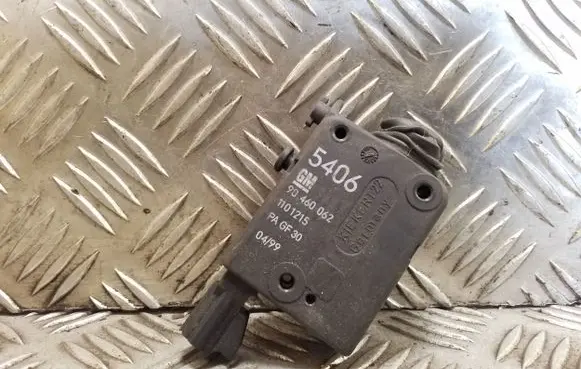 Opel Astra G Central locking motor 90460062 1101215