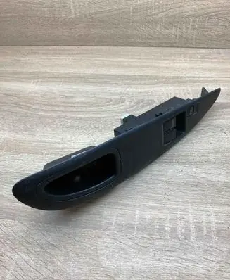Nissan Primera Electric window control switch 25401AV620 80951AV700