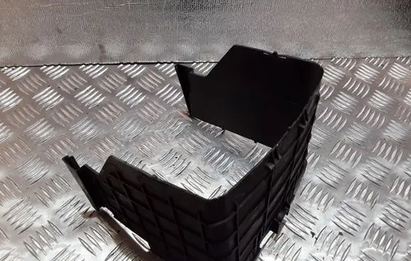 Battery box tray