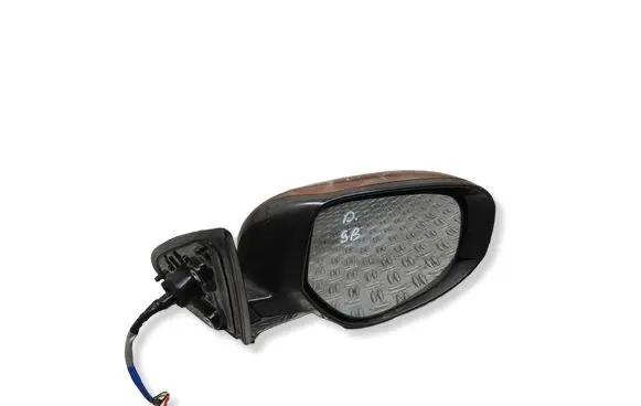 Mitsubishi Outlander Front door electric wing mirror 