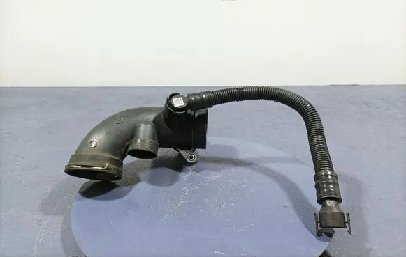 Audi A4 S4 B7 8E 8H Air intake hose/pipe 8571706