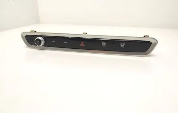 BMW X5 G05 Head unit multimedia control 5A6419802 H0103S0405 BI5A6419802