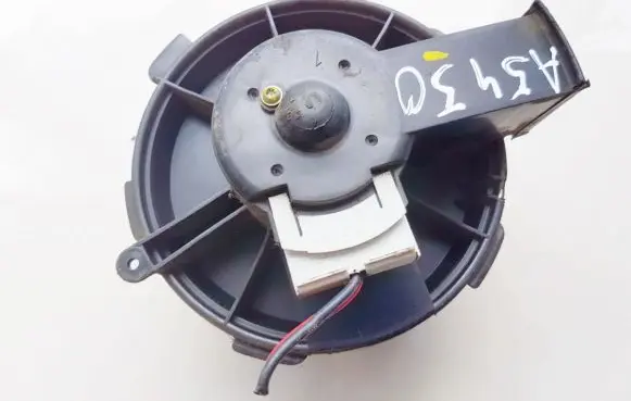 Peugeot 206 Heater fan/blower 5576701