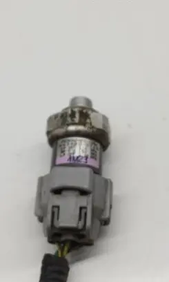Toyota RAV 4 (XA20) Air conditioning (A/C) pressure sensor 4434400720
