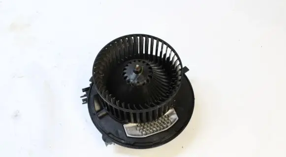 Skoda Octavia Mk4 Heater fan/blower 5WB819015