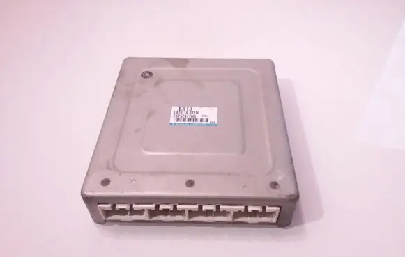 Mazda 6 Engine control unit/module E6T52477H3