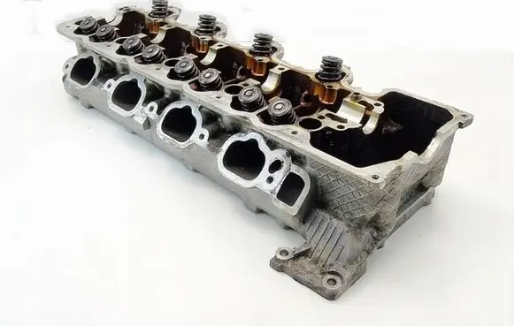 Mercedes-Benz G W463 2nd Gen Engine head 1130161601