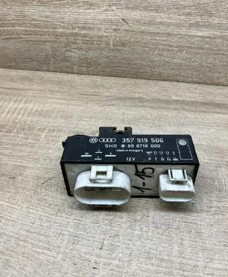 Volkswagen Sharan Coolant fan relay 357919506 898718000