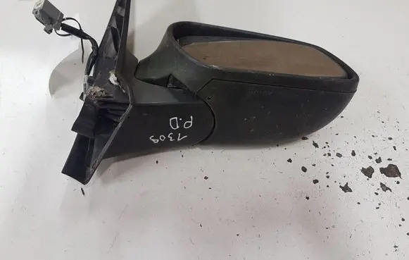Ford Focus Front door electric wing mirror 212836290