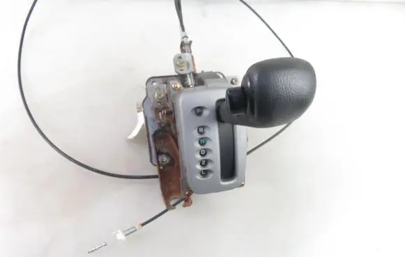 Mitsubishi Pajero Pinin Gear shifter/selector