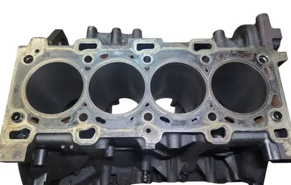 Renault Trafic II (X83) Engine block 